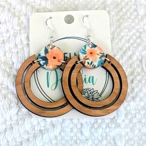 Peach and Blue Floral Accent earrings! Wooden